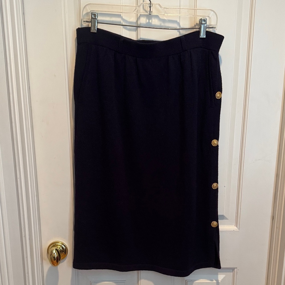 Don Sayres 🔥for Wellmore Vintage Neiman Marcus dark blue knitted skirt. Made USA